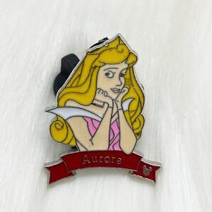🔮‎ 5/$25 Disney Sleeping Beauty Princess Aurora Pin